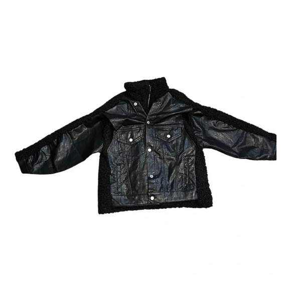 Blank NYC Black Vegan Leather & Sherpa Edge to Edge warm soft Trucker Jacket - Picture 3 of 8